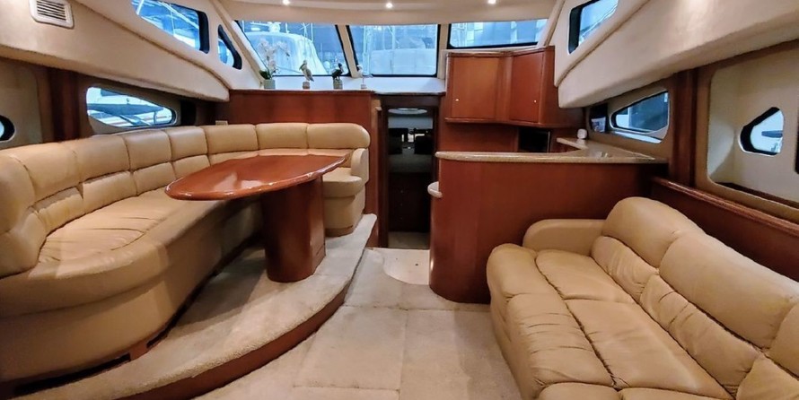 Silverton 38 Sport Bridge