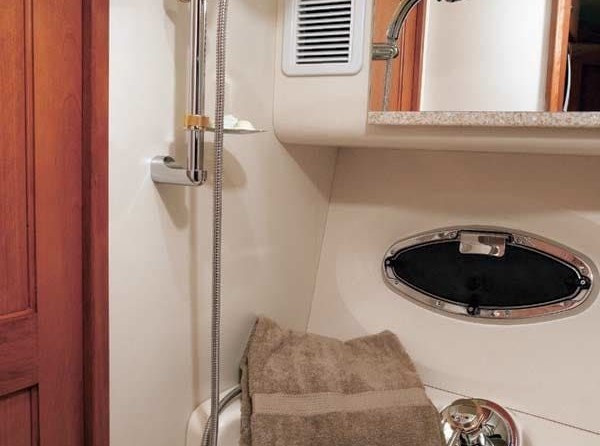 Silverton 38 Sport Bridge