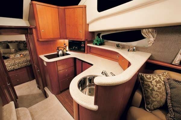 Silverton 38 Sport Bridge