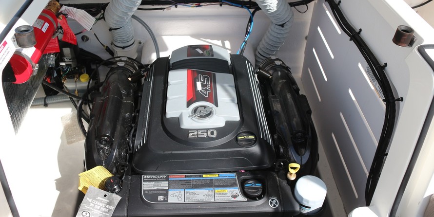 Bayliner VR6 BOWRIDER