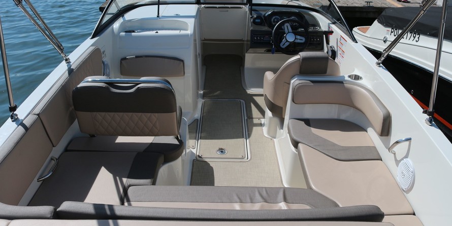 Bayliner VR6 BOWRIDER