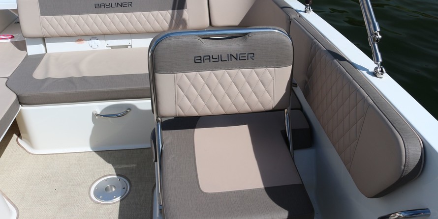 Bayliner VR6 BOWRIDER