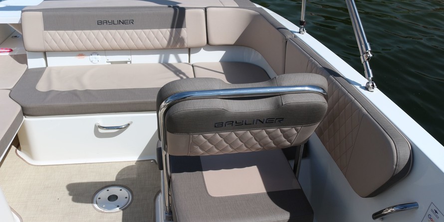 Bayliner VR6 BOWRIDER