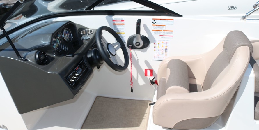 Bayliner VR6 BOWRIDER
