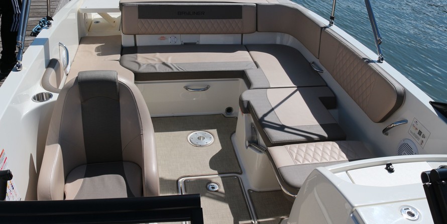 Bayliner VR6 BOWRIDER