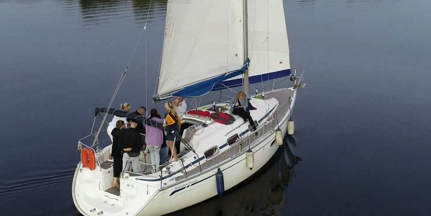 Bavaria 33 Cruiser
