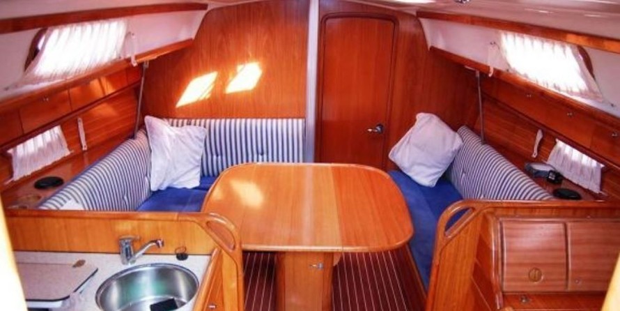 Bavaria 33 Cruiser