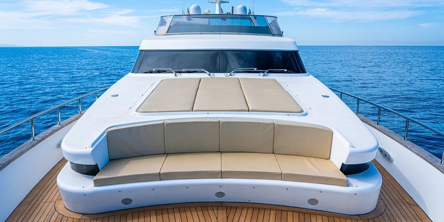 Cantieri di Pisa Akhir 85