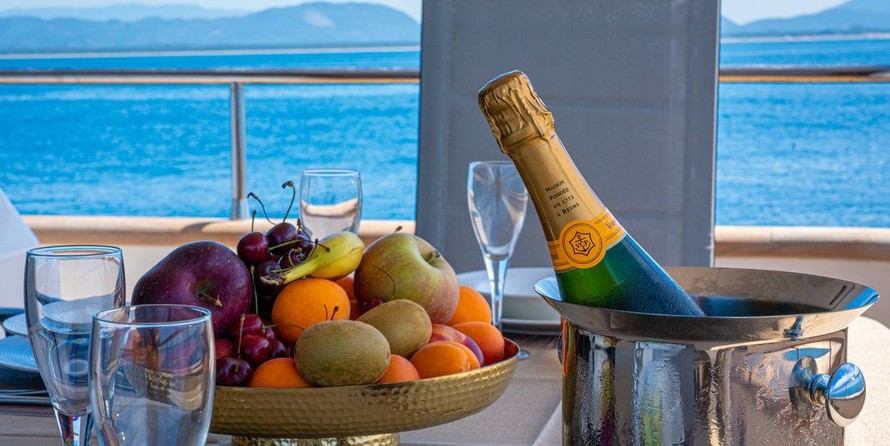 Cantieri di Pisa Akhir 85