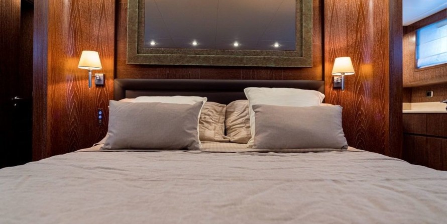 Cantieri di Pisa Akhir 85