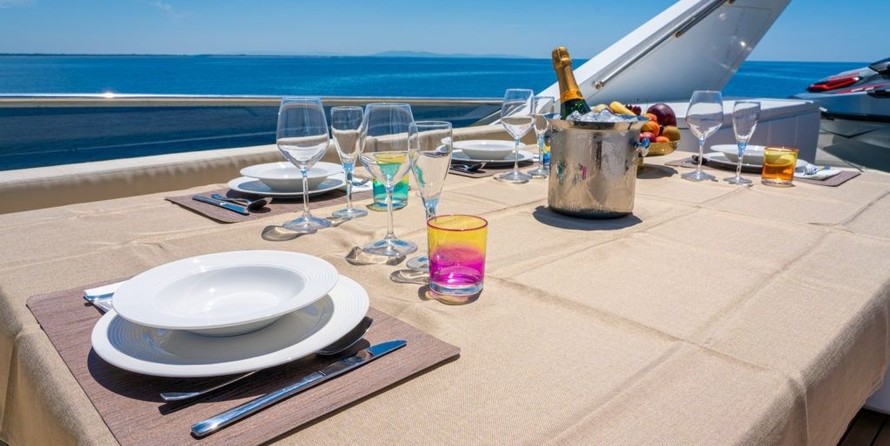 Cantieri di Pisa Akhir 85