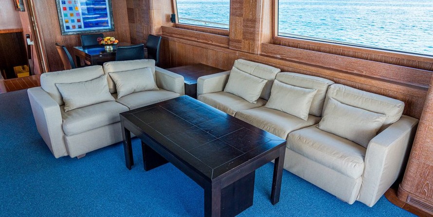 Cantieri di Pisa Akhir 85