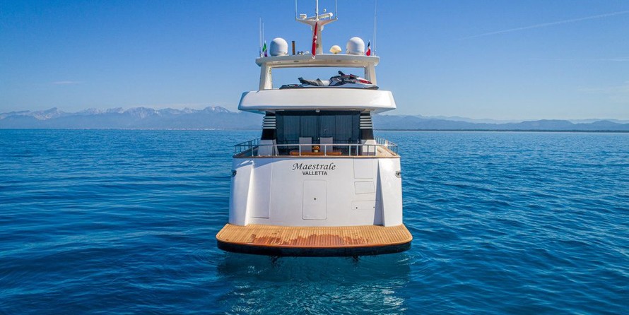 Cantieri di Pisa Akhir 85