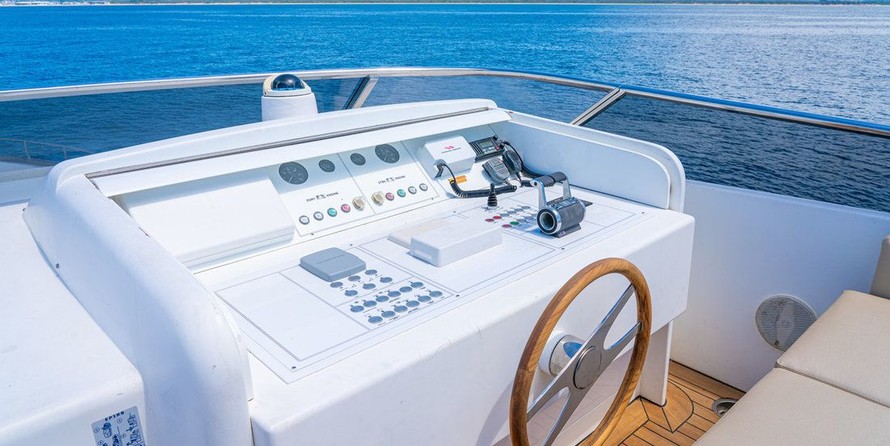 Cantieri di Pisa Akhir 85