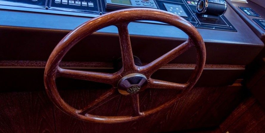 Cantieri di Pisa Akhir 85