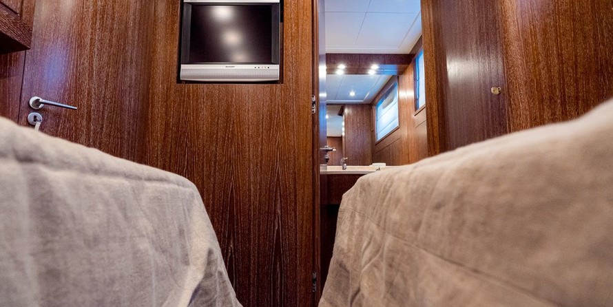 Cantieri di Pisa Akhir 85