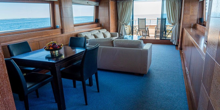 Cantieri di Pisa Akhir 85