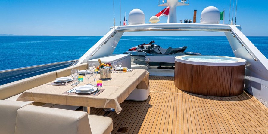 Cantieri di Pisa Akhir 85