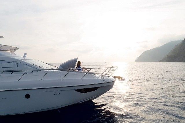 Azimut 55