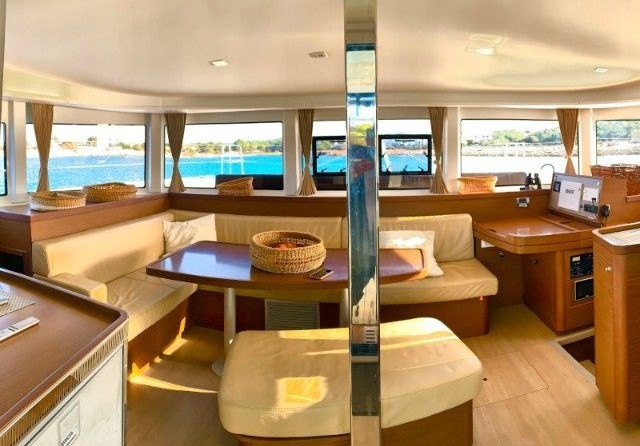 Lagoon 42