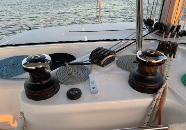 Lagoon 42