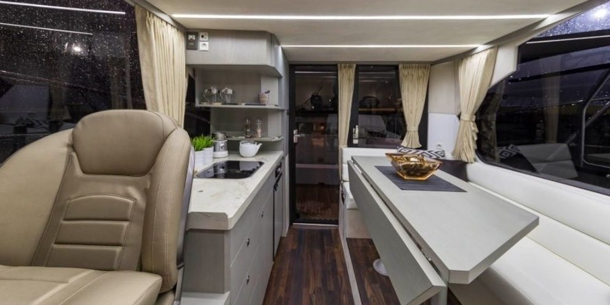 Galeon 360 FLY