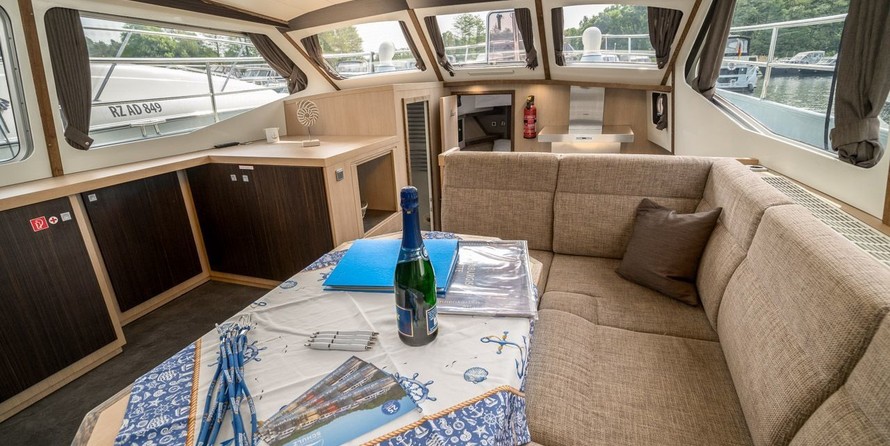 Azimut 43 Atlantis (2)