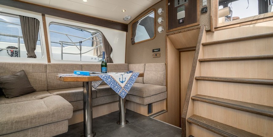 Azimut 43 Atlantis (2)