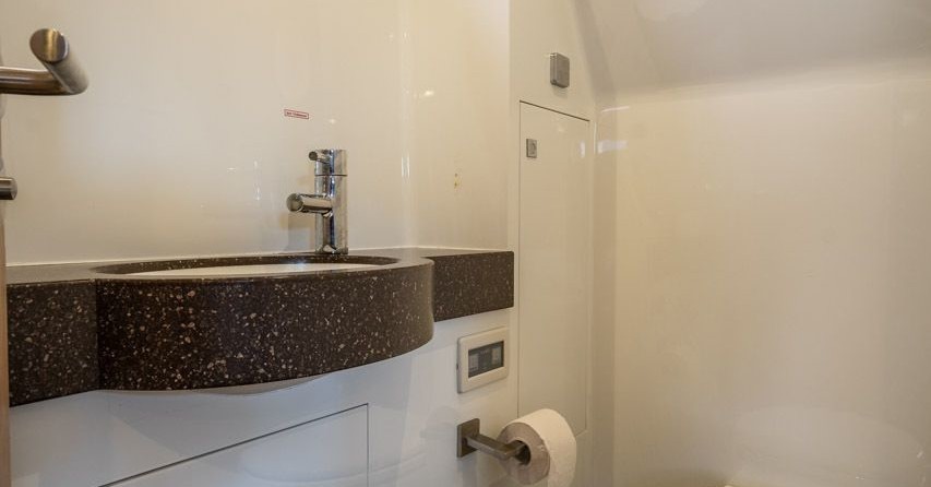 Azimut 43 Atlantis (2)