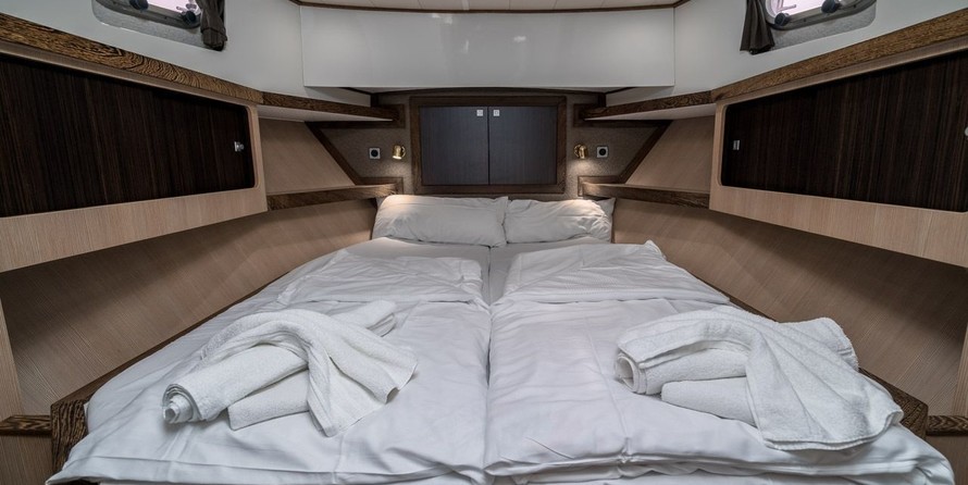 Azimut 43 Atlantis (2)