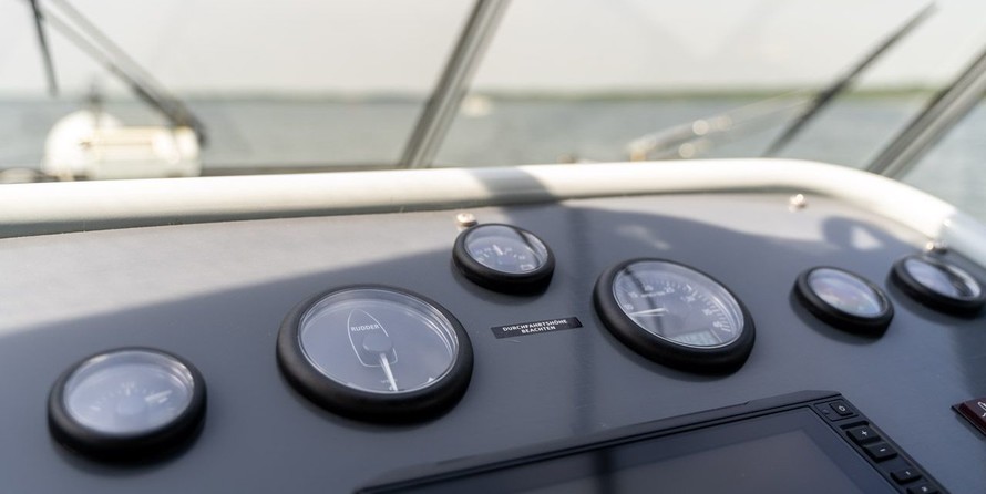 Azimut 43 Atlantis (2)