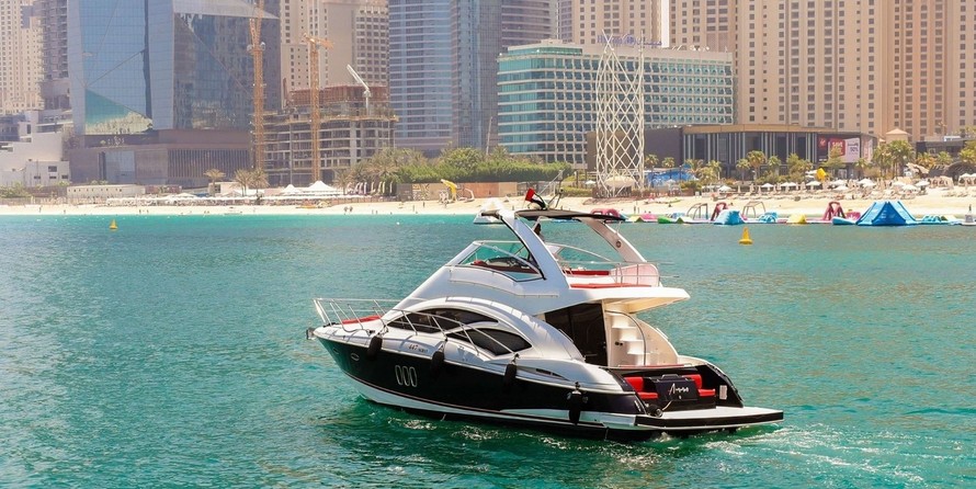 Cruisers Yachts 447 Sport Sedan