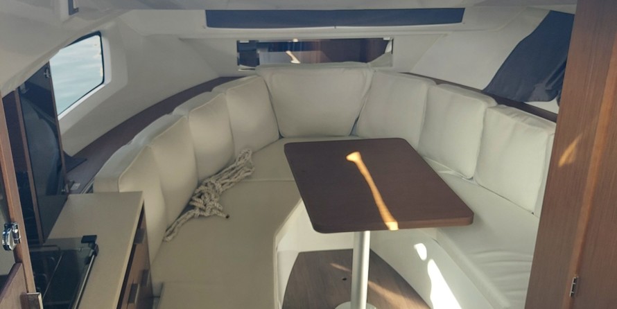 Jeanneau Cap Camarat 10.5