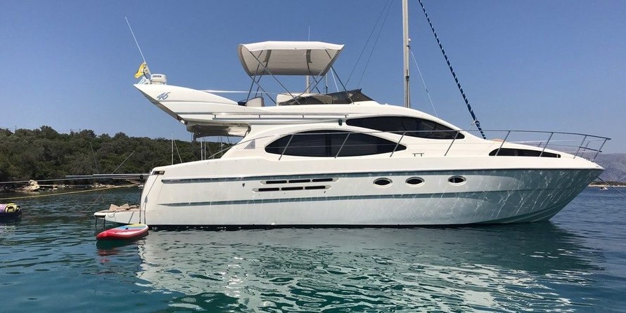 Azimut 46