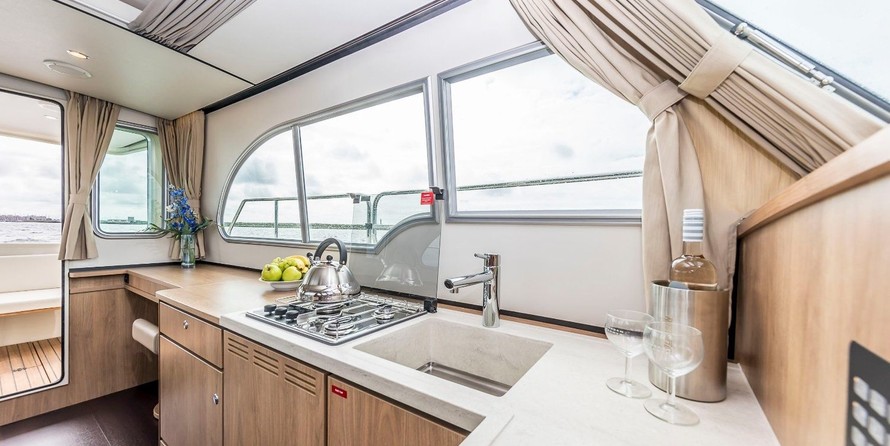 Linssen Grand Sturdy 30.0 Sedan