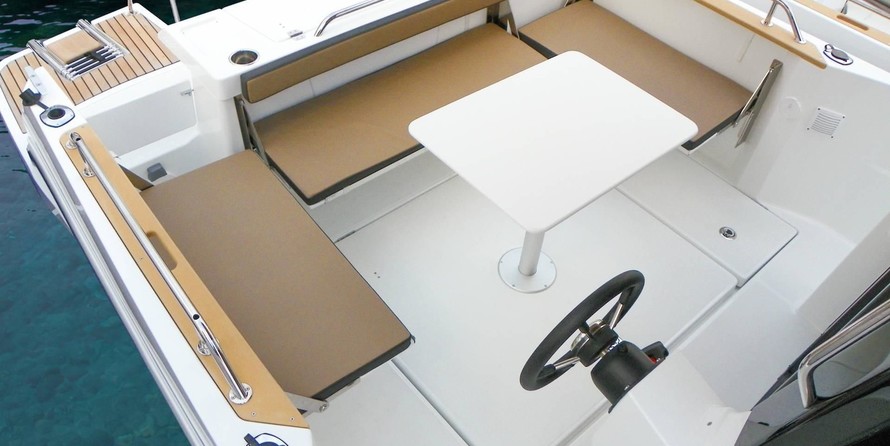 Jeanneau Merry Fisher 795