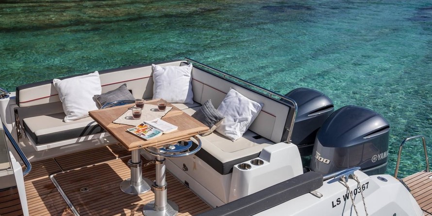 Jeanneau Cap Camarat 10.5 WA