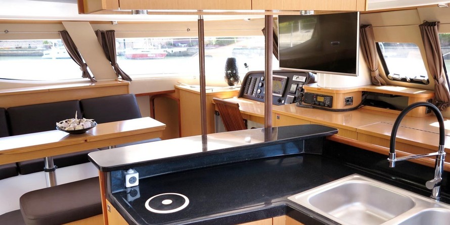 Fountaine Pajot Salina 48