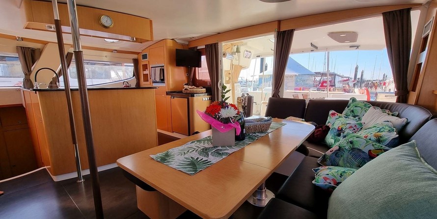 Fountaine Pajot Salina 48