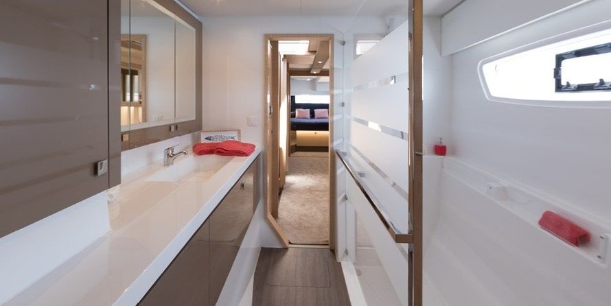 Fountaine Pajot Saona 47