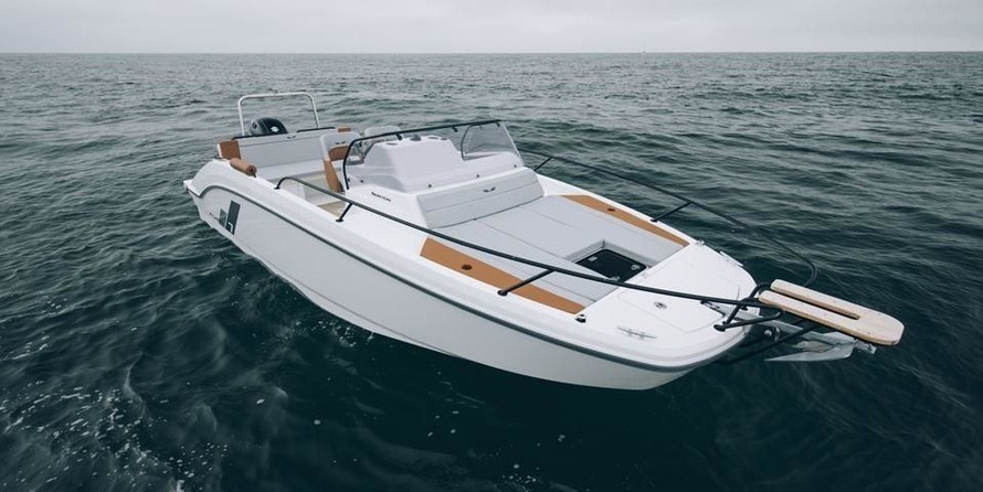 Beneteau Flyer 7 SUNdeck