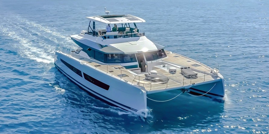 Fountaine Pajot Power 67