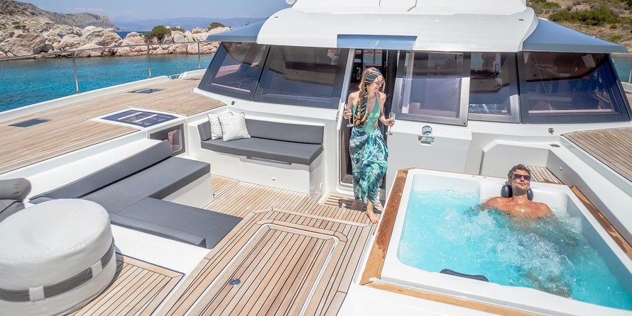 Fountaine Pajot Power 67