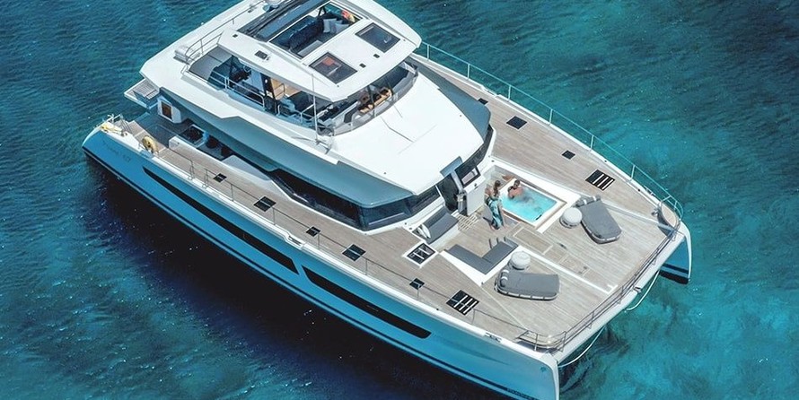 Fountaine Pajot Power 67