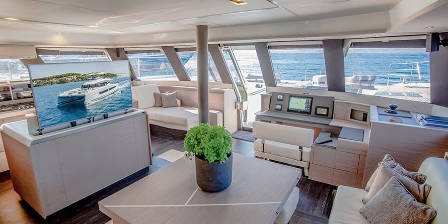 Fountaine Pajot Power 67