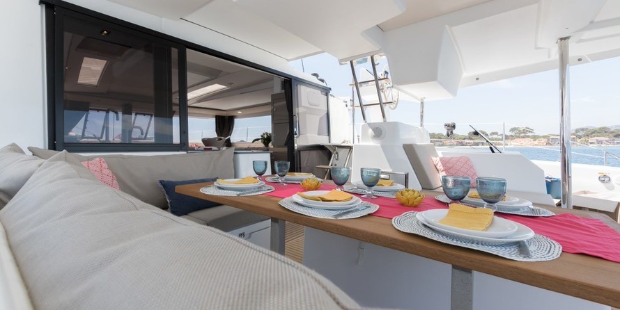 Fountaine Pajot Saona 47