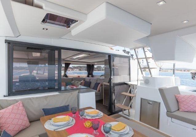 Fountaine Pajot Saona 47