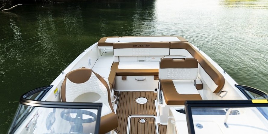 Bayliner VR6 BOWRIDER