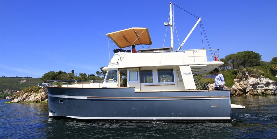 Rhea Marine Trawler 36