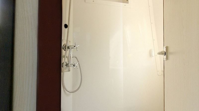 B & b boat builders core sound 17